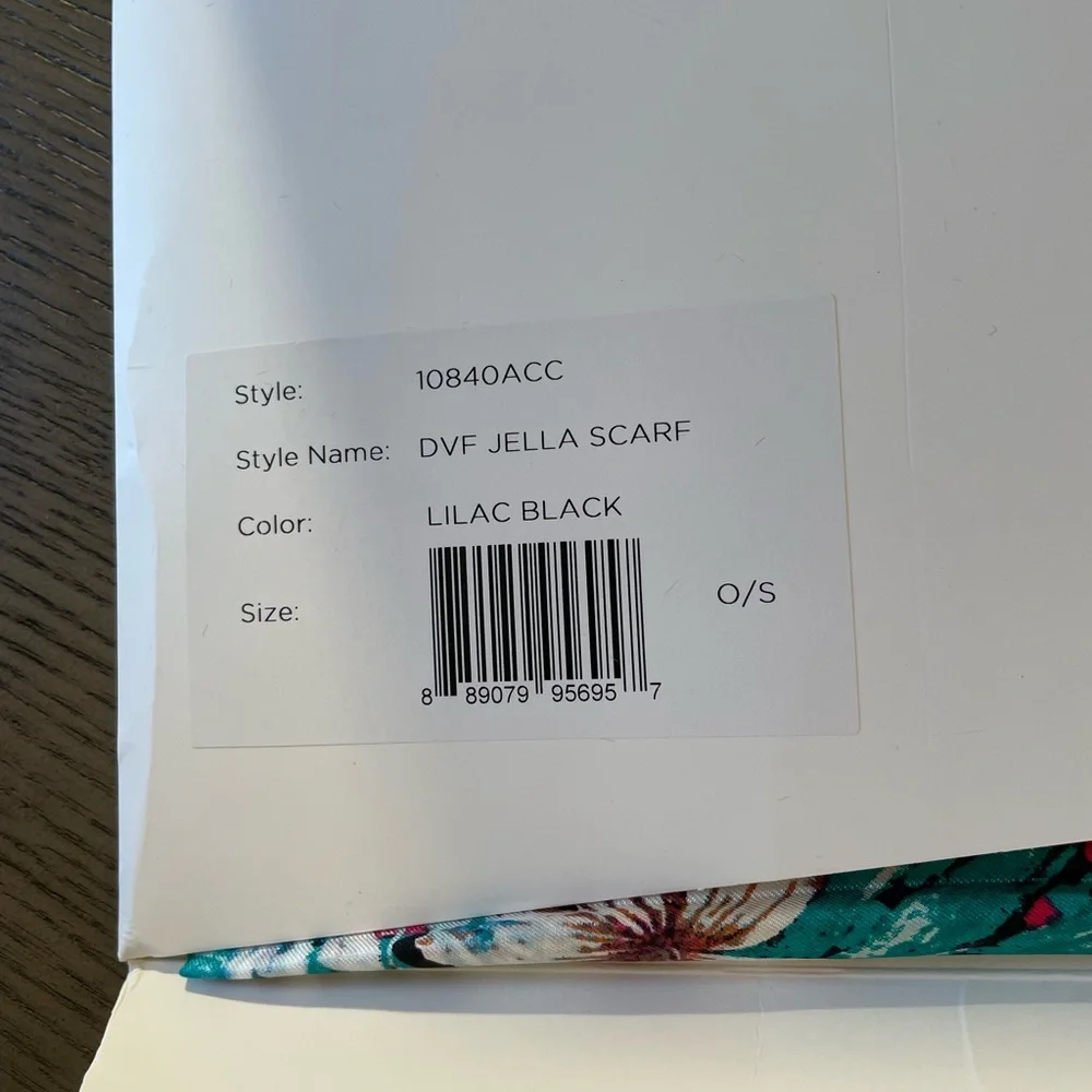 Diane Von Furstenberg Jella Scarf -lilac/black - Picture 3 of 4